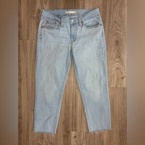 Levi’s Women's Light Wash Mid Rise Tapered Leg Boyfriend Jeans Size W 27 L 27